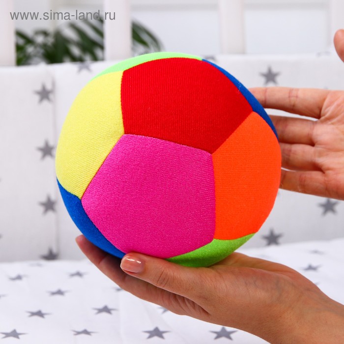 фото Развивающая игрушка «мяч футбольный цветной», с бубенчиком дельфин