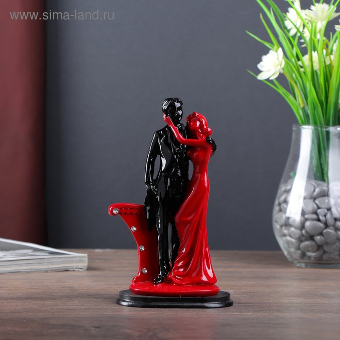 Сувенир полистоун Пара влюблённых у колонны со стразами красно-чёрный 17х9х5,5 см