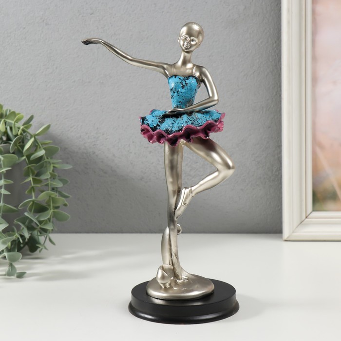 Сувенир полистоун Балерина в синей пачке 25х14х9 см