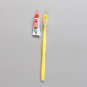 Зубной набор: зубная щетка 16 см + зубная паста 3 г