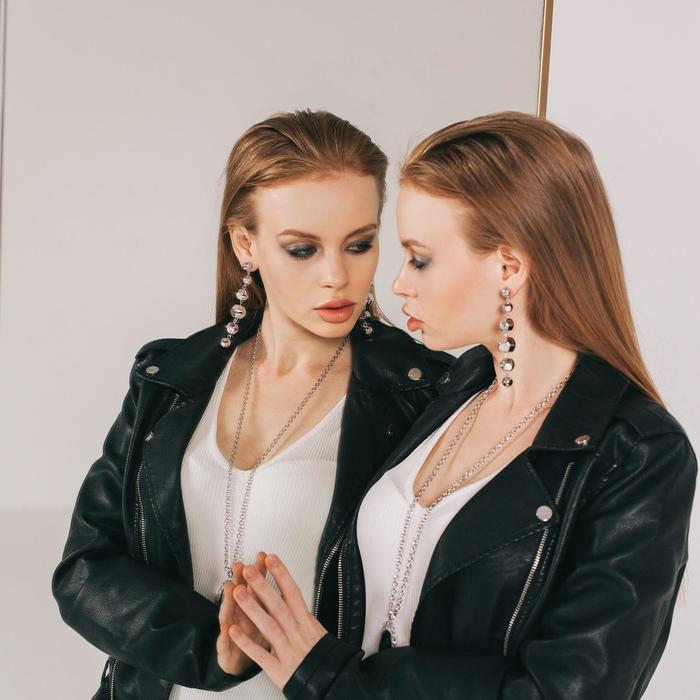 

Серьги висячие "Карамель", цвет серебро