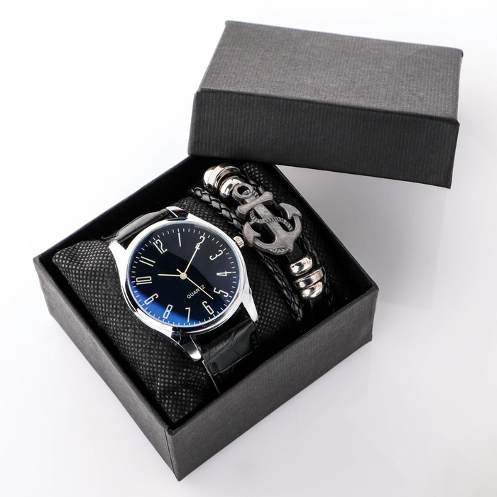 Подарочный набор 2 в 1 "Boune": наручные часы и браслет
