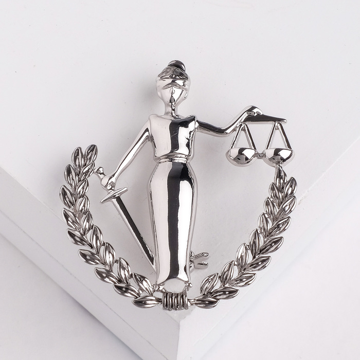 Брошь «Фемида» богиня правосудия, 4,5 см, цвет серебро