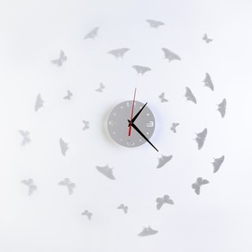 Часы-наклейка DIY 'Бабочки', плавный ход, d=15 см, 20.5 х 20.5 см Ош