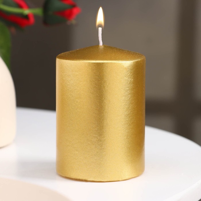 Свеча - цилиндр парафиновая, лакированная, золотой металлик, 5,6×8 см свеча цилиндр парафиновая лакированная серебряный металлик 5 6×8 см