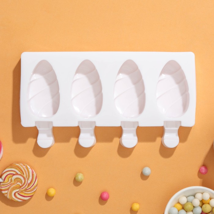 Форма для мороженого «Клубника со сливками», 19,5×11,5 см, 4 ячейки (6,7×3,7 см), цвет МИКС