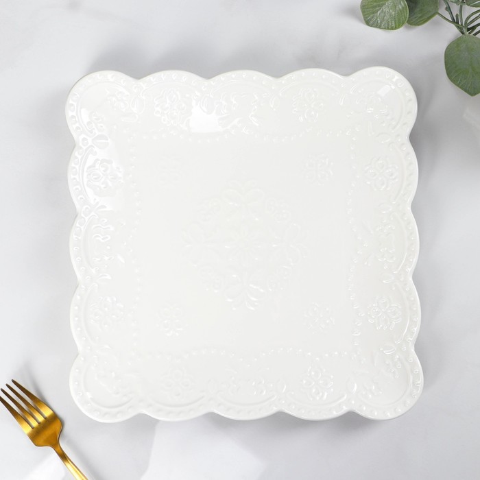 Тарелка фарфоровая квадратная Доляна «Сьюзен», 26,5×26,5 см, цвет белый тарелка фарфоровая доляна сьюзен d 27 см цвет белый
