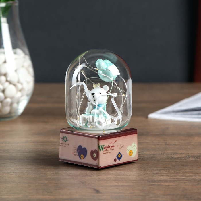 Сувенир полистоун свет Белый мишка с воздушными шариками МИКС 11,5х7х7 см