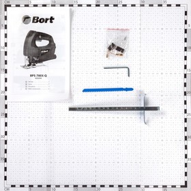 Лобзик Bort BPS-700X-Q, электрический, 650Вт, 500-3000 об/мин, ход 20 мм, пропил 65 мм, ±45° 48144 от Сима-ленд