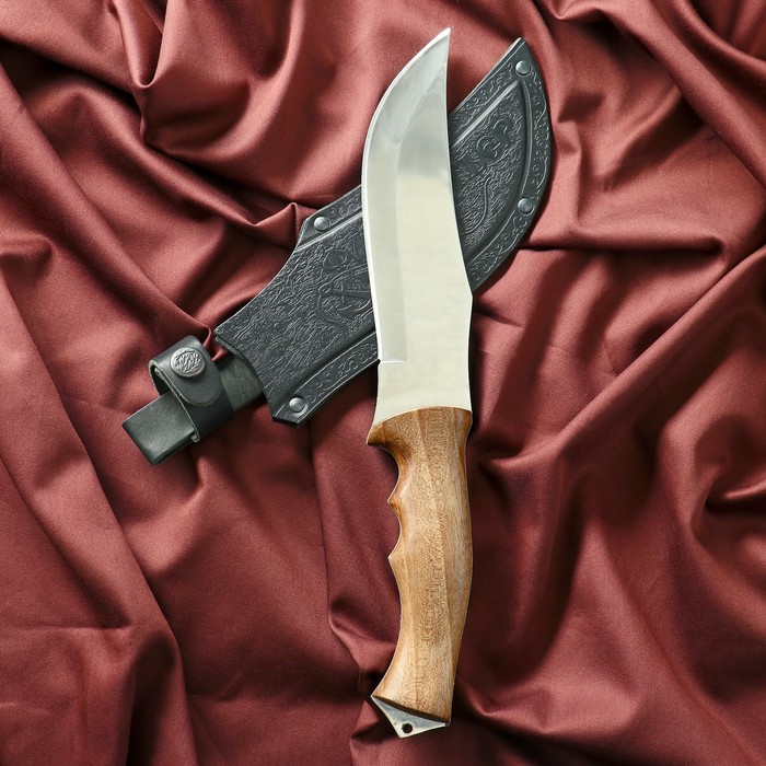 Нож кавказский, разделочный "Флибустьер" с ножнами, сталь - 40х13, сталь - орех, 16 см