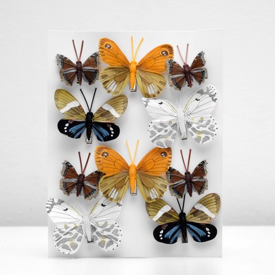 Бабочка для декора и флористики, на прищепке, пластиковая, микс, 1 шт-, 4 см и 8 см