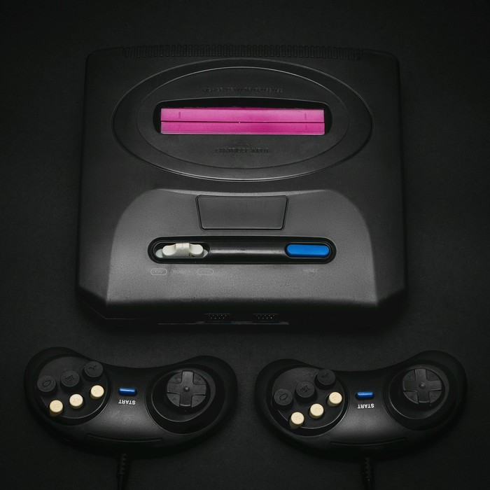 фото Игровая приставка luazon game-2, 16 бит, в комплекте два джойстика, 70 игр, чёрная luazon home