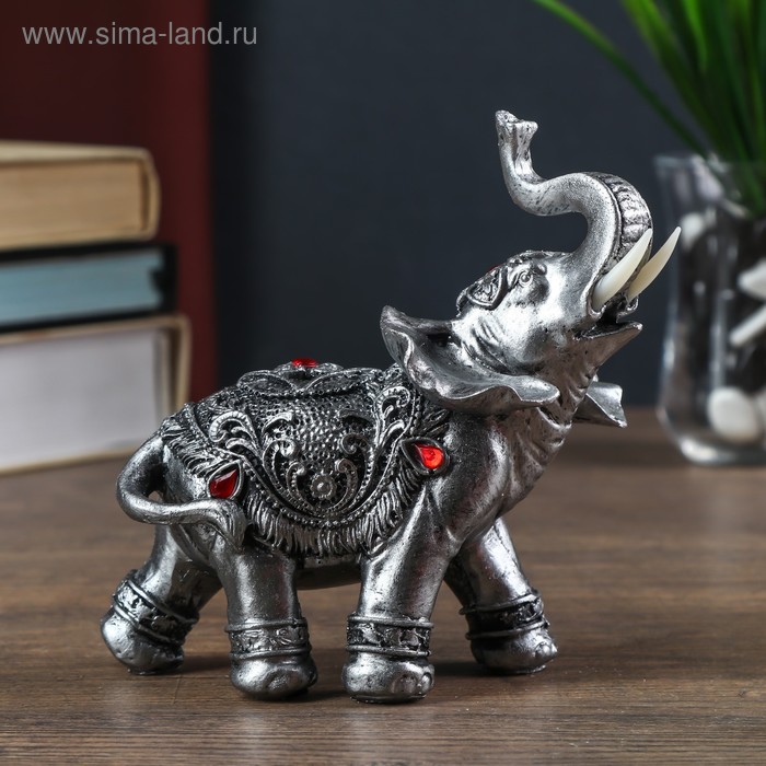 Сувенир полистоун Серебристый слон в попоне с рубинами 13х7,5х15,5 см