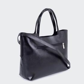 

Сумка женская, 2 отдела с перегородкой на молнии, наружный карман, длинный ремень, цвет чёрный