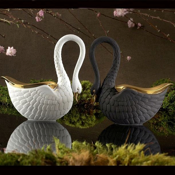 Ваза "Лебедь", черный