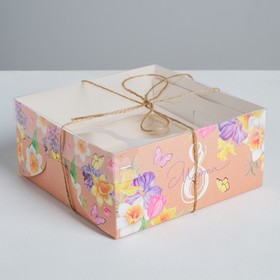 Коробка на 4 капкейка, кондитерская упаковка «С 8 марта», 16 х 16 х 7.5 см