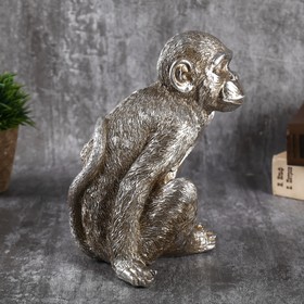 

Подсвечник полистоун на 1 свечу "Обезьяна с бананом" серебро 19,5х13х18 см