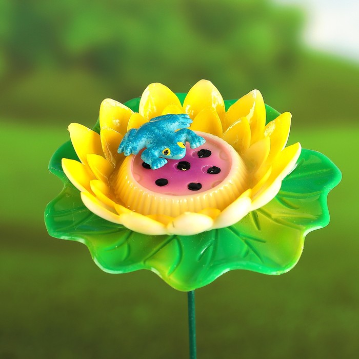 Декоративный штекер "Кувшинка" микс