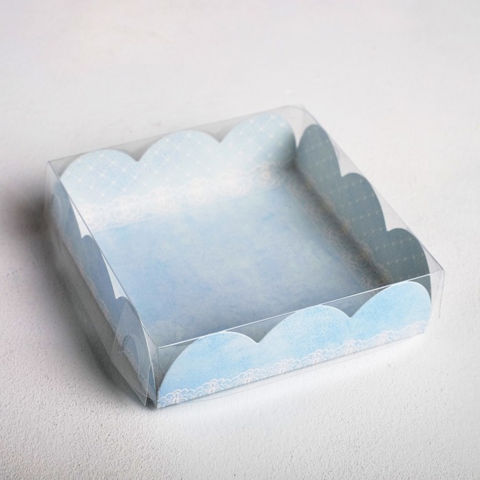 Коробка для кондитерских изделий с PVC-крышкой «Сделано с любовью», 10,5 × 10,5 × 3 см