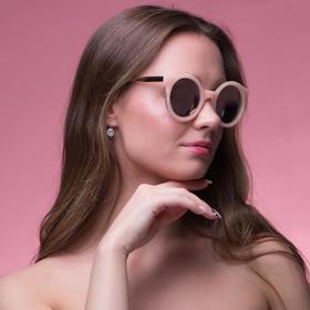 

Очки солнцезащитные "Мастер К" "Пиджен Кей", поляризационные, 14.5х14.5х5.8 см,светлые,