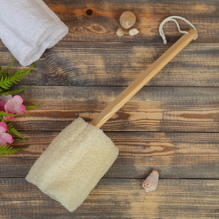 Мочалка с деревянной ручкой из люфы