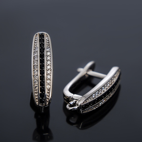 

Швензы родированные "Бумеранг", цвет чёрно-белый в серебре