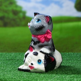 

Садовая фигура "Коты с бантом", серо-белая, керамика, 25 см