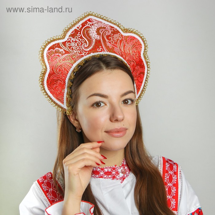 Кокошник красный с золотой тесьмой