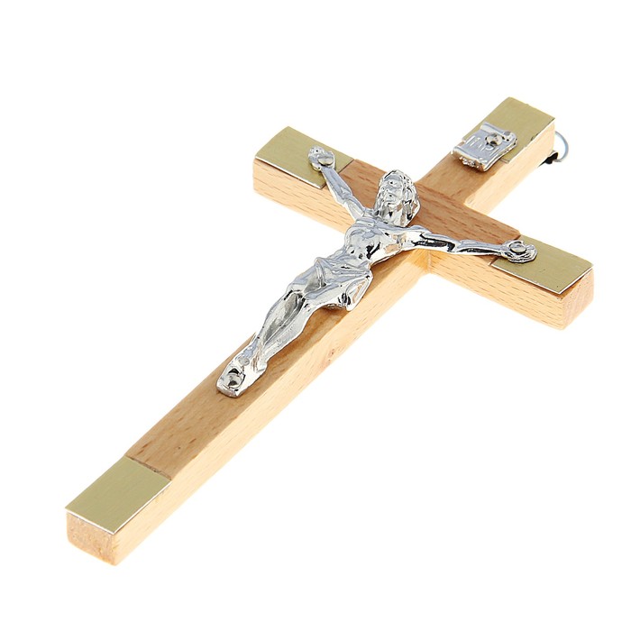 Распятие с металлическими элементами