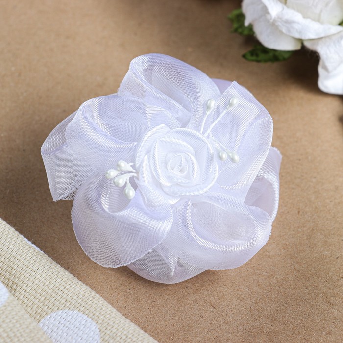Бант для девочек с резинкой "Жасмин", 8 см, белый с цветком