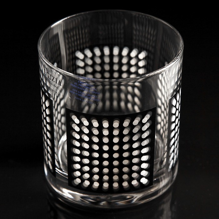 Тарелка Infinity, дизайн - Карим Рашид