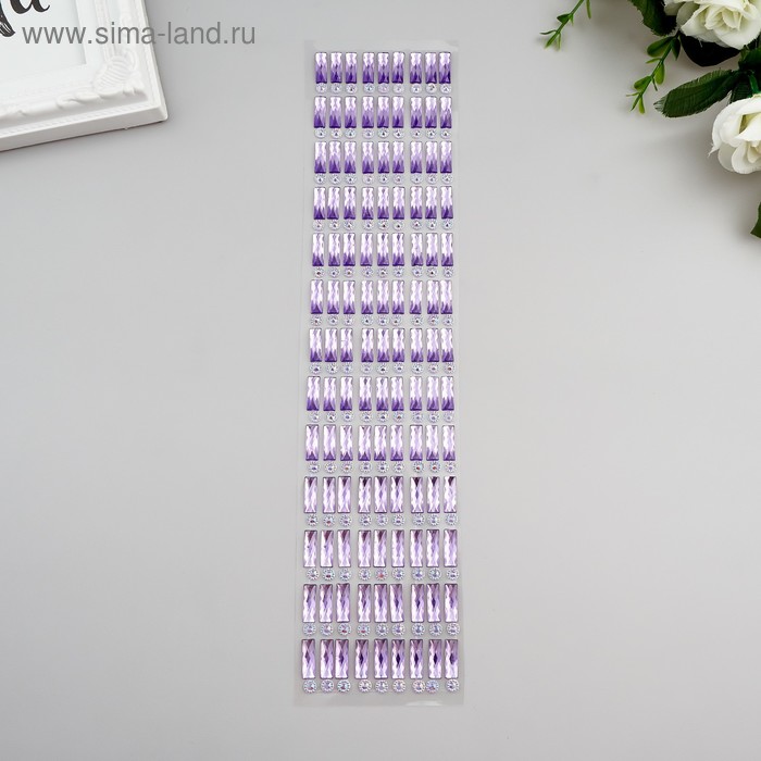 

Декоративная самоклеящаяся лента из страз длина 270мм, ширина 15-20мм.