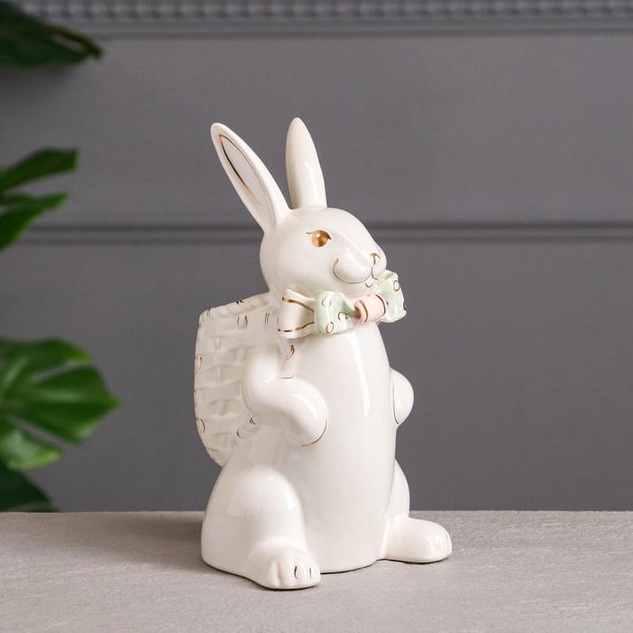 фото Сувенир-органайзер "кролик с рюкзаком", белый керамика ручной работы