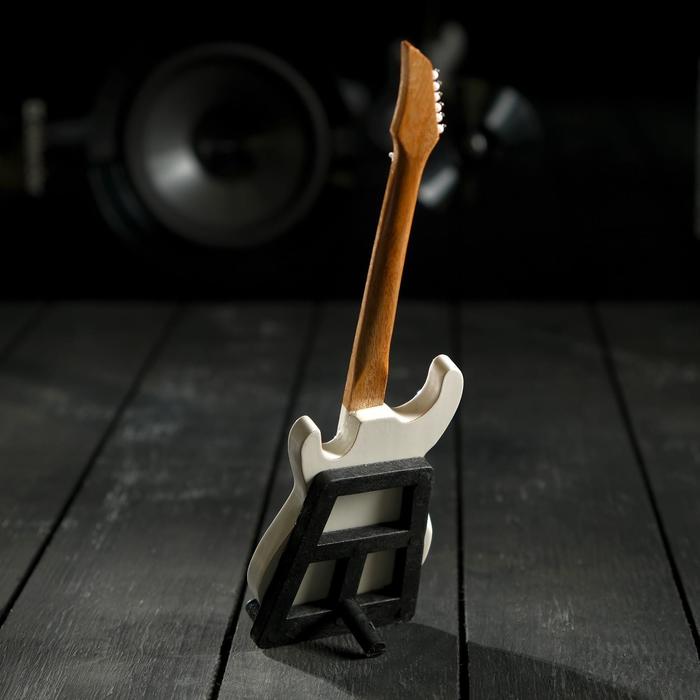 

Гитара сувенирная "Ibanez" бело-чёрная, на подставке 24х8х2 см