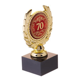 

кубок малый "70 лет", 13*7,5*7,5 см
