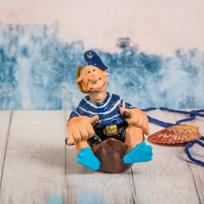 Фигурка "Матрос в корыте"