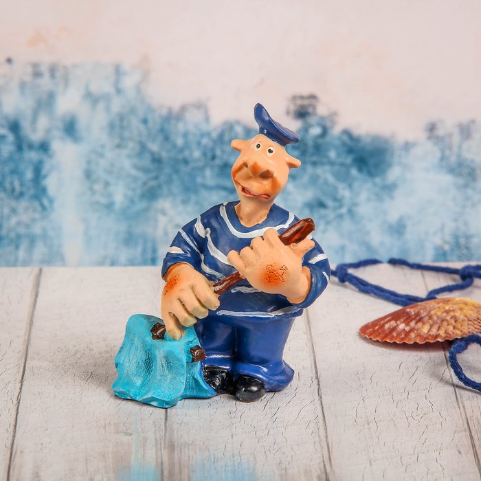 Сувенир "Матрос со шваброй"