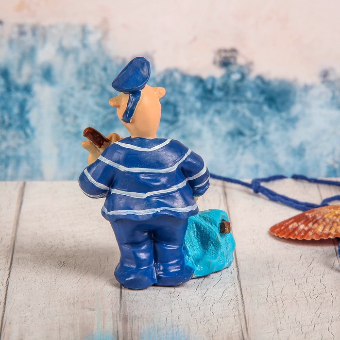 Сувенир "Матрос со шваброй"