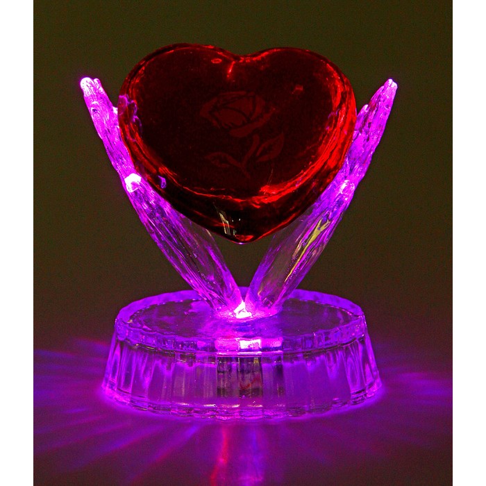 Сувенир световой "Сердце в ладонях"