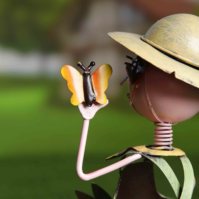 Садовая фигура с кашпо "Мальчик с ножницами"