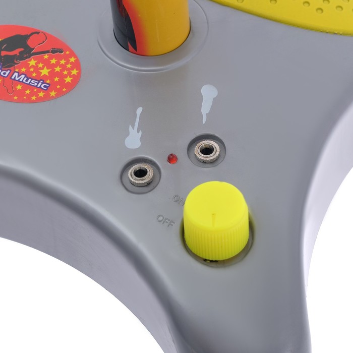 Музыкальная установка «Рок-н-ролл-3»: гитара и микрофон