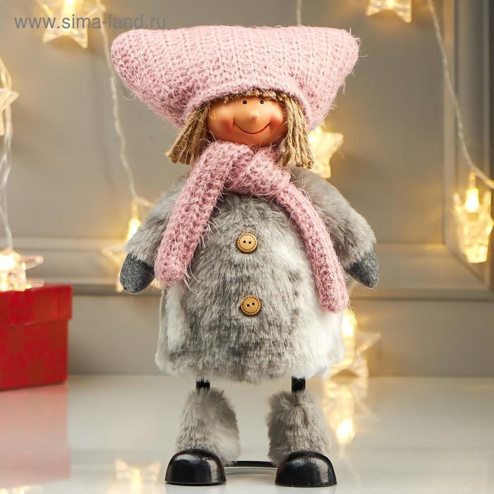 Кукла интерьерная Девочка в розовой шапке с ушками и белой шубке 27х10х17 см
