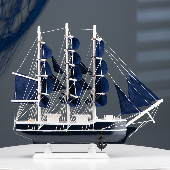 Корабль "Диана" трехмачтовый с синими парусами, 40*9*36см