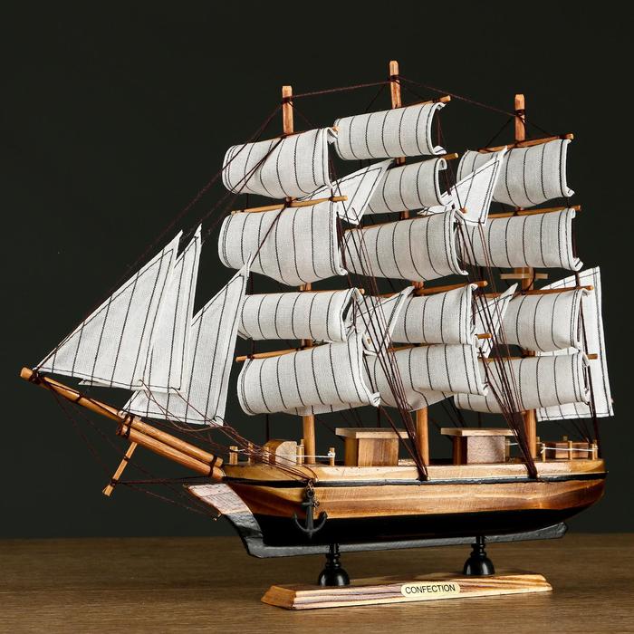 Корабль "Кариста" трехмачтовый с белыми парусами, 40*5,5*33см