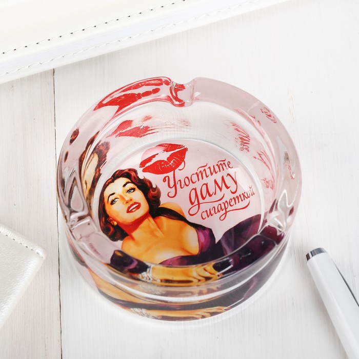 Пепельница "Угостите даму сигареткой"