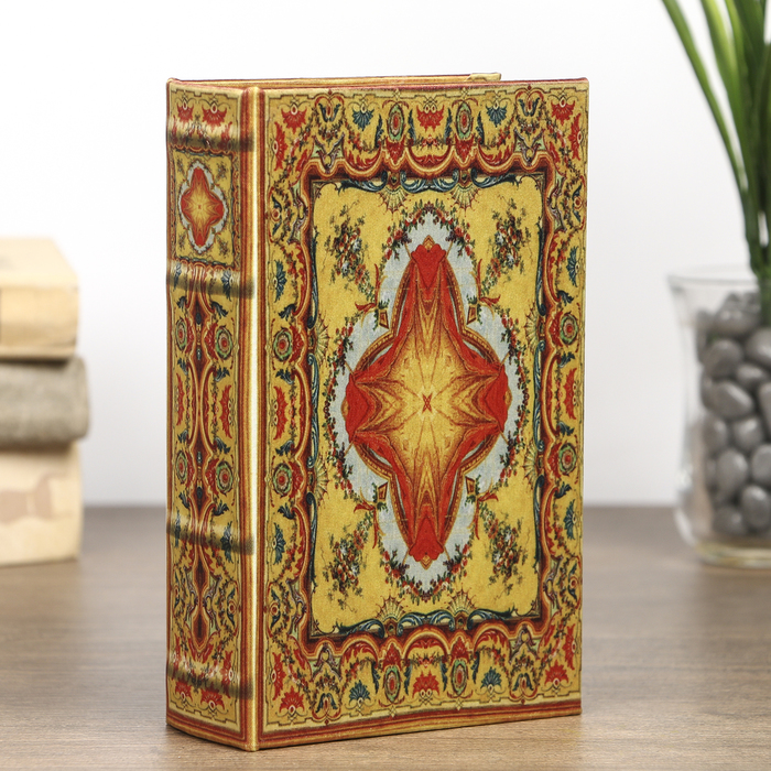 Шкатулка-книга "Тайны замка", обтянута шёлком