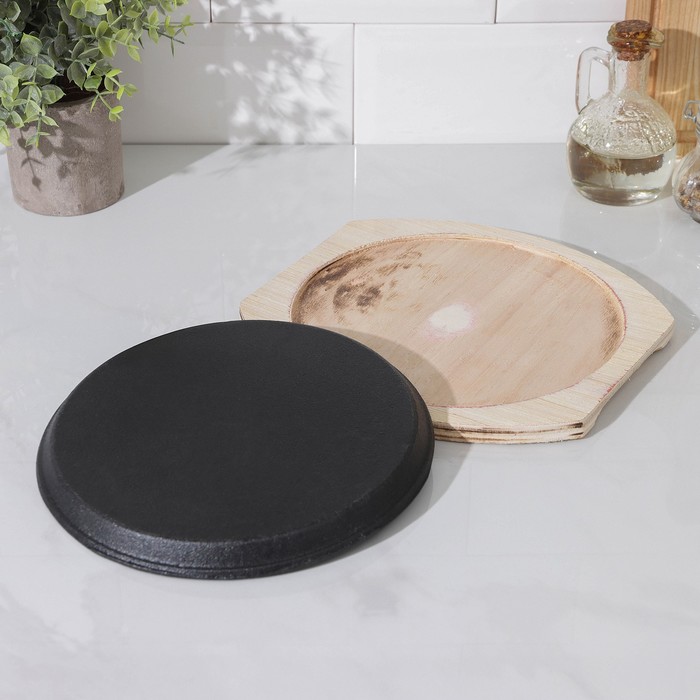 Сковорода 22 см "Круг", на деревянной подставке