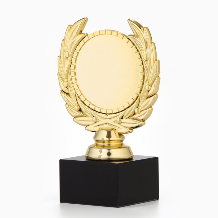 Кубок малый пластик «Лучший руководитель» 13 х 7,5 х 7,5 см