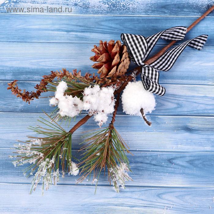 Декор Зимнее очарование шишка яблоко ягоды в снегу бантик 29 см