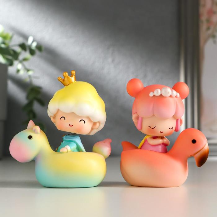 

Сувенир полистоун "Принц на единороге/Принцесса на фламинго" пружинка МИКС 7,5х4,7х7 см